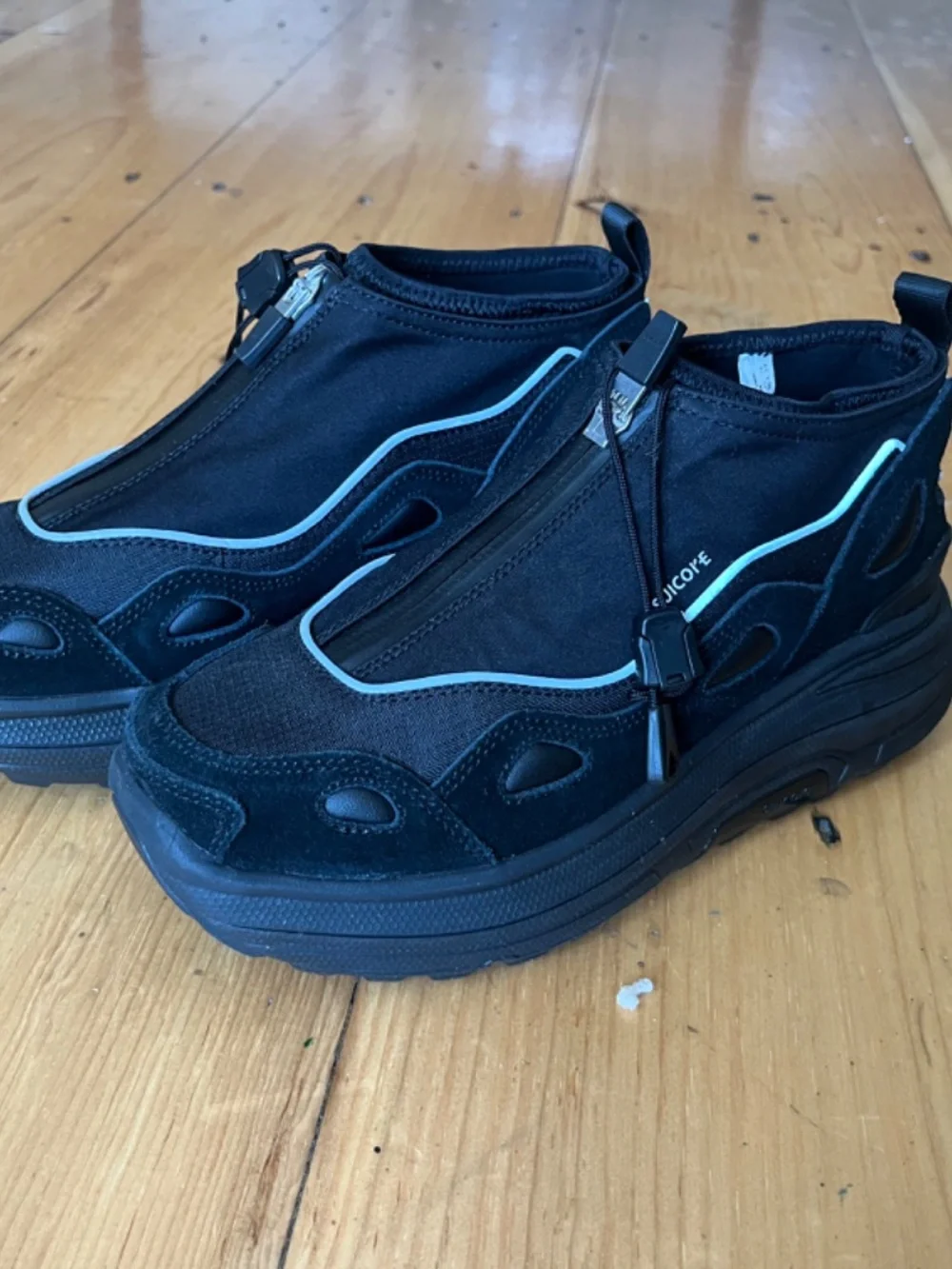 BRAND NEW Suicoke Akk-Zip Panelled Sneakers Black Size 7 women's